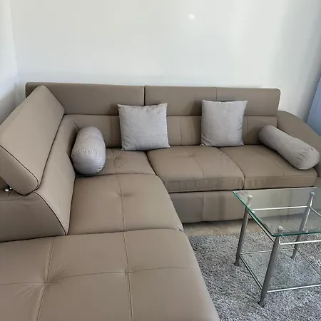 Two Near The S8 Train - Ideal For Workers - No Party * Munich