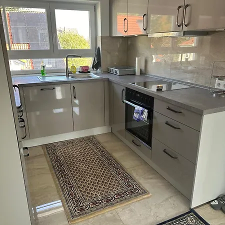 Apartment Schönes Mit Eigener Küche Und Eigenem Bad München