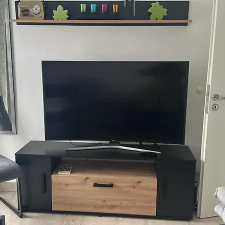 Schönes Mit Eigener Küche Und Eigenem Bad *