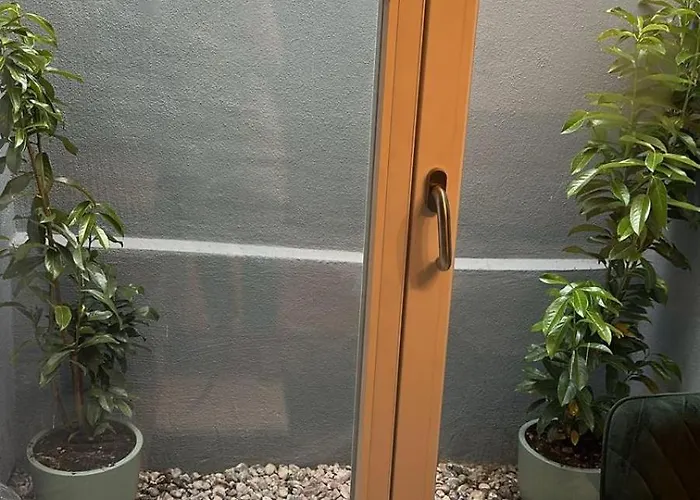 Daire Schoenes Mit Terrace Münih