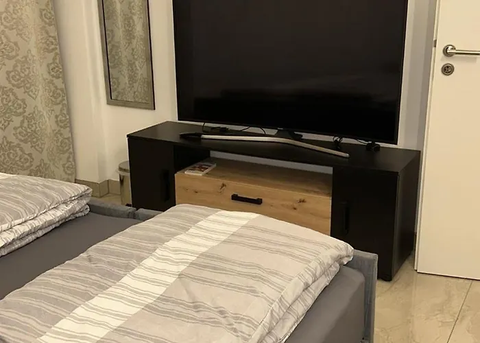 Daire Schoenes Mit Terrace *