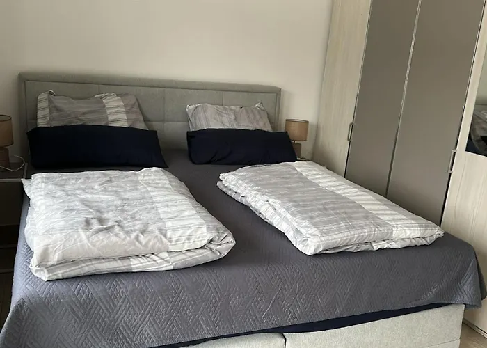 Daire Schoenes Mit Terrace *