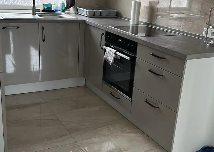 Schoenes Mit Terrace *