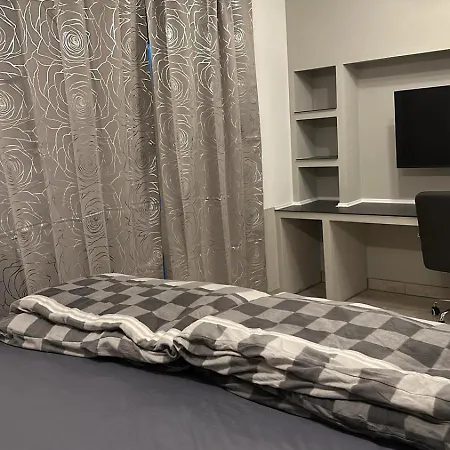 Quiet 2-bedroom - Ideal For Families & Work